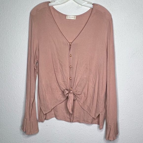 Altar'd State‎ Top - Picture 5 of 7